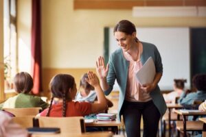 Giải Pháp Cung Cấp Giáo Viên Nước Ngoài Cho Trường Quốc Tế: Bài Toán Nhân Sự & Chất Lượng Giáo Giải Pháp Cung Cấp Giáo Viên Nước Ngoài Cho Trường Quốc Tế: Bài Toán Nhân Sự & Chất Lượng Giáo