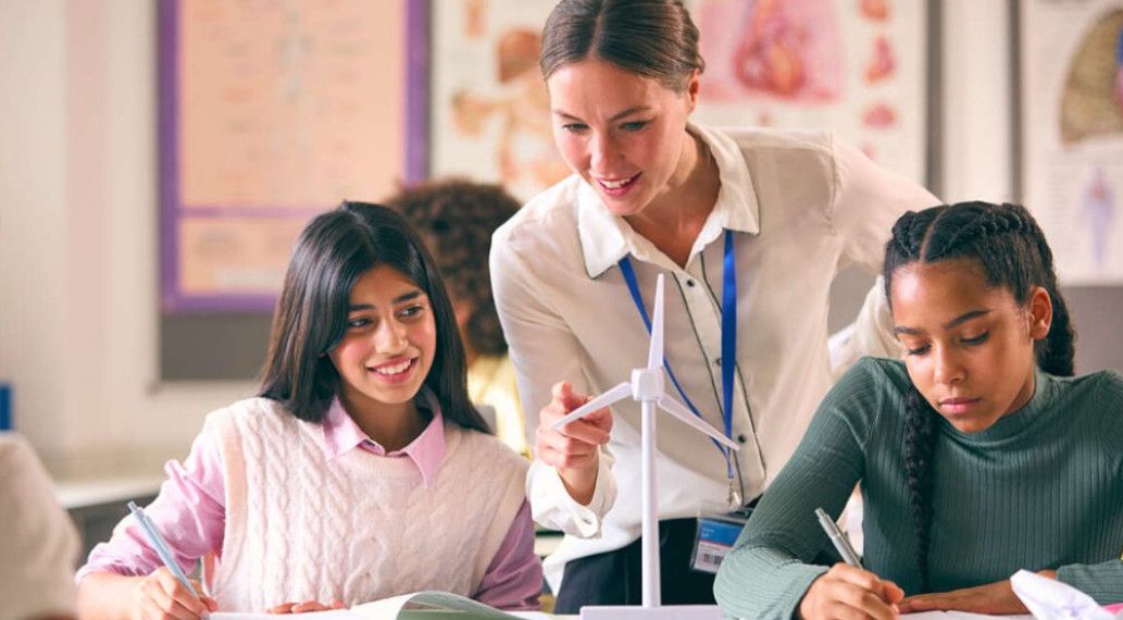 Cung cấp giáo viên nước ngoài cho trường song ngữ: Xu hướng tất yếu trong giáo dục hiện đại