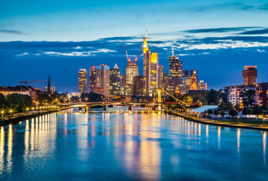 Ngành Kinh Tế Tại Đức Có Phù Hợp Với Sinh Viên Việt? Phân Tích Thực Tế Từ Cơ Hội Đến Thách Thức