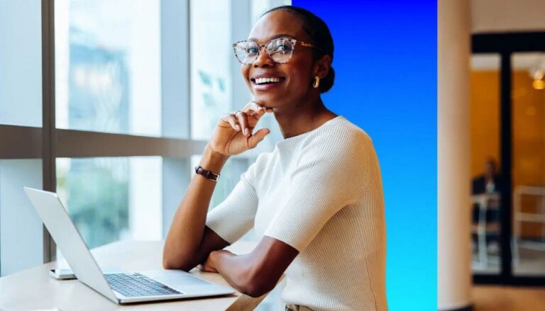 Thuê giáo viên nước ngoài cần hợp đồng và bảo hiểm gì?