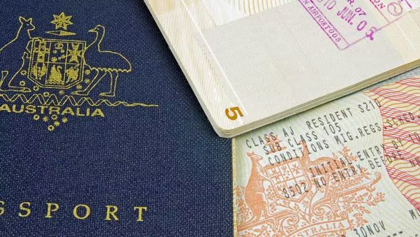 Xin visa du lịch Canada tự túc có khó không? Phân tích thẳng thắn từ góc nhìn hồ sơ thực tế