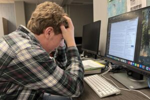 Áp lực điểm số có ảnh hưởng đến việc học tiếng Anh không? Góc nhìn giáo dục hiện đại