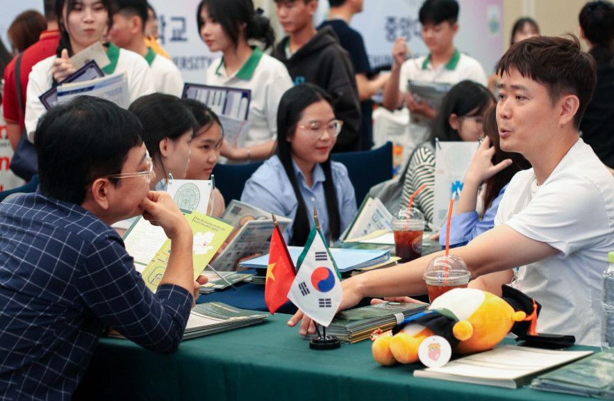 Cuộc sống du học sinh Việt tại Hàn Quốc có gì khác biệt? Trải nghiệm thực tế từ xứ sở kim chi