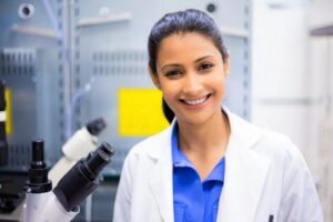 Nghề nào cần tiếng Anh tốt? Top ngành nghề “khát” nhân lực giỏi ngoại ngữ