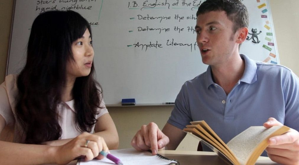 Dịch Vụ Cung Cấp Giáo Viên Nước Ngoài Cho Trường Quốc Tế: Giải Pháp Nhân Sự Giáo Dục Chất Lượng Cao