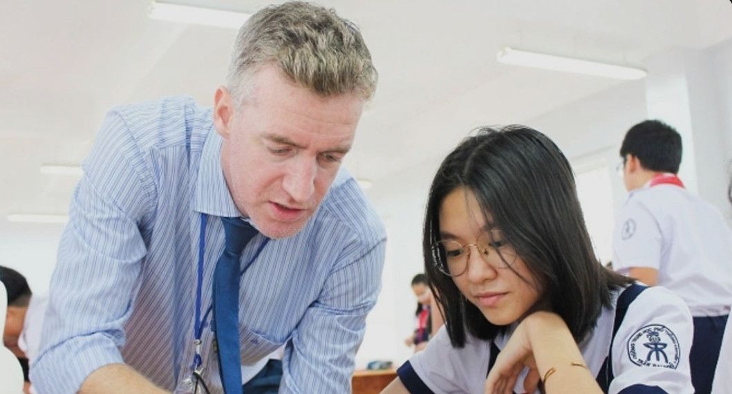 Dịch vụ cung cấp giáo viên nước ngoài uy tín tại Việt Nam: Giải pháp nhân sự giáo dục thời hội nhập