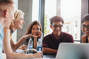 Du Học Úc Bậc Thạc Sĩ: Điều Kiện Và Kinh Nghiệm Xin Admission Từ A–Z Du Học Úc Bậc Thạc Sĩ: Điều Kiện Và Kinh Nghiệm Xin Admission Từ A–Z