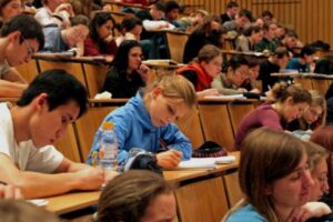 Du Học Đức Hệ Đại Học Và Dự Bị Đại Học Khác Nhau Thế Nào? Điều Kiện, Chi Phí Và Lộ Trình Mới Nhất