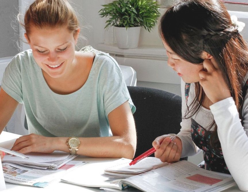 Giáo Viên Nước Ngoài Có Giúp Tăng Phản Xạ Tiếng Anh Không? Bí Quyết Nói Tiếng Anh Tự Nhiên Và Tự Tin